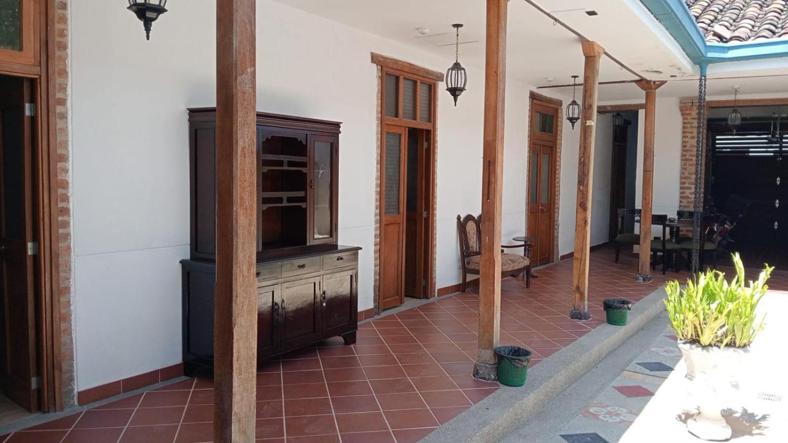 Casa Encanto Hotel *